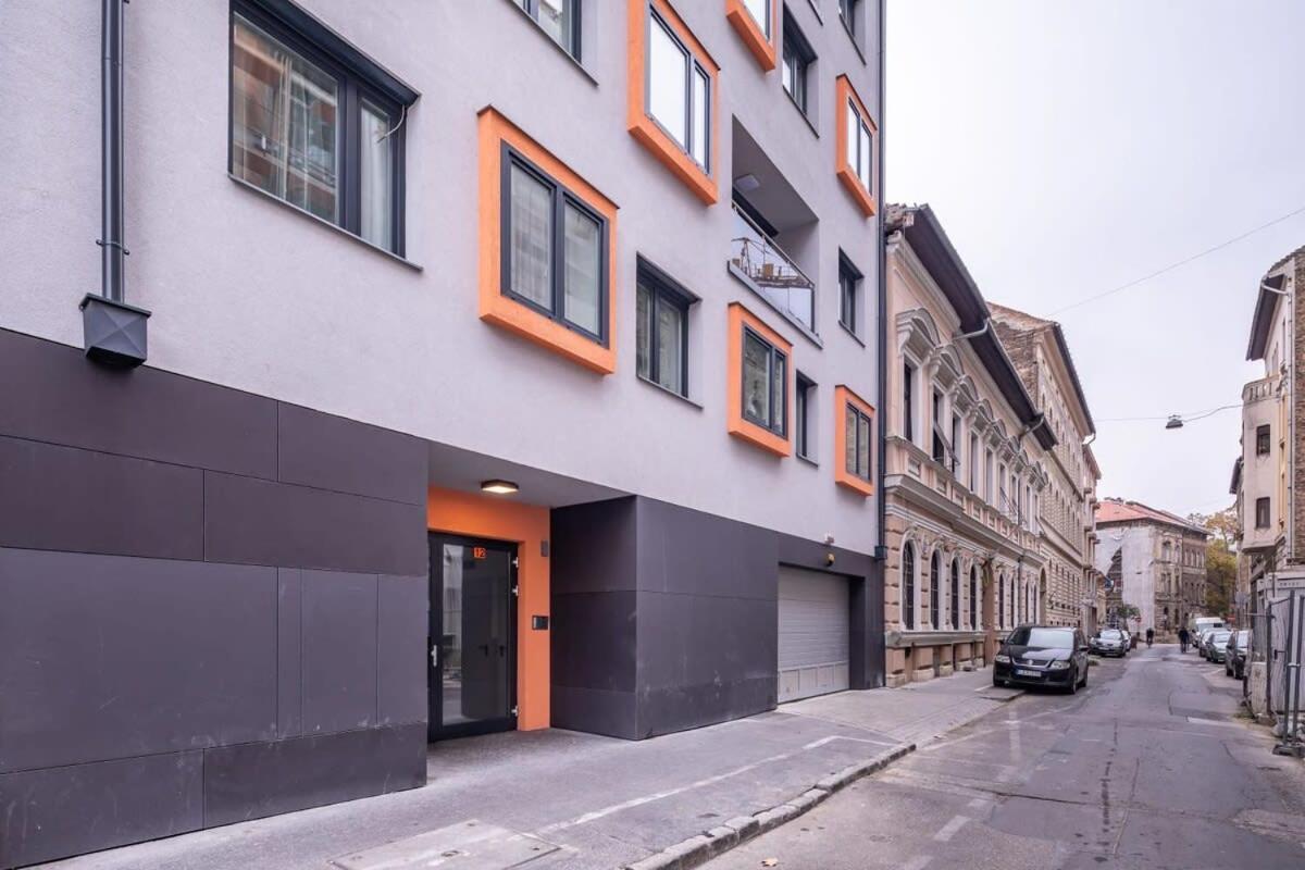 Vh103 * Budapest